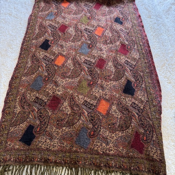LUCKY BRAND Scarf 100% Wool Paisley Wrap Shawl Fringe Red Orange  23" x 72" Vtg - Picture 4 of 6